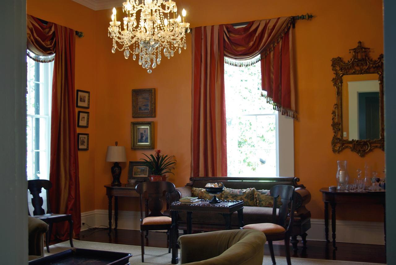 Twin Oaks Inn Натчез Экстерьер фото